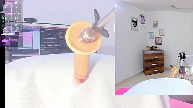 sofi velez online show from 10-01-25, 05:28