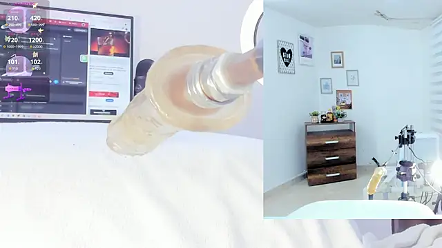 sofi velez online show from 10-05-25, 05:25