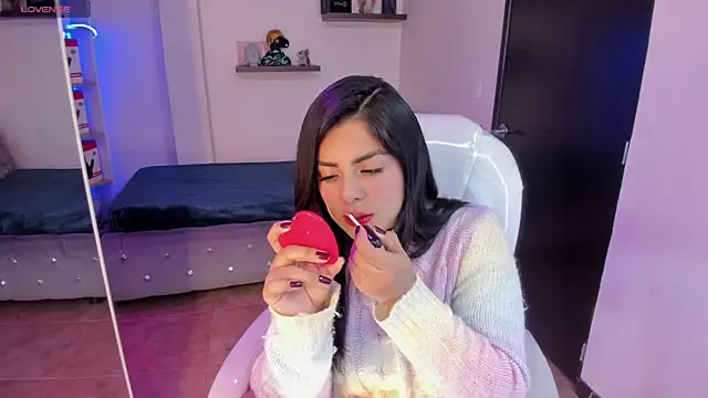 Snapshot of Catalinaa_martinez chatting on 01-29-25, 04:15 Catalinaa martinez online show from 01-29-25, 04:15