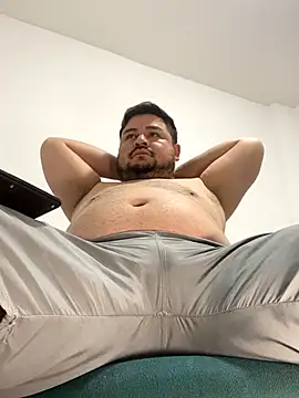 oso dirty  online show from 11-15-25, 06:23