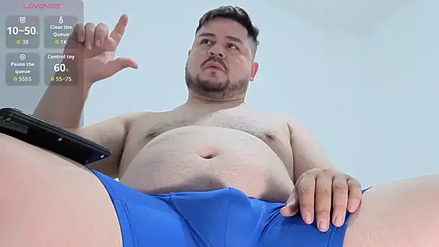 oso dirty  online show from 11-26-25, 06:52