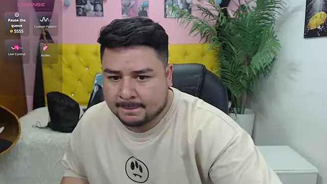 Snapshot of oso_dirty_ chatting on 03-16-25, 05:28 oso dirty online show from 03-16-25, 05:28