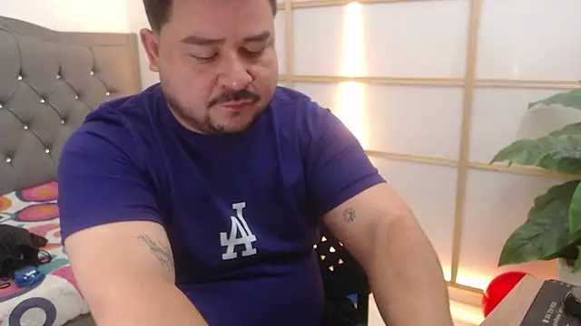 oso dirty  online show from 05-20-26, 05:32