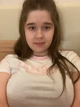 HornyGirlH online show from 09-26-25, 11:33