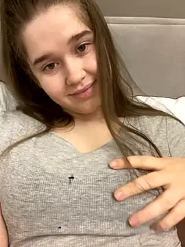 HornyGirlH online show from 11-28-25, 02:34