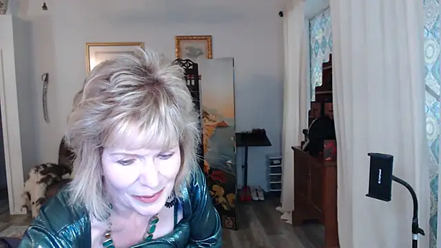 SindeeDix online show from 05-04-26, 01:14