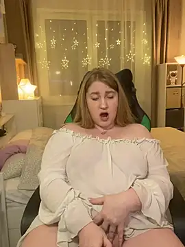 ollydoll92 online show from 03-16-25, 12:23