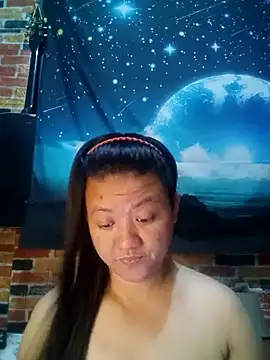 Snapshot of Urchanel chatting on 03-16-25, 11:27 Urchanel online show from 03-16-25, 11:27