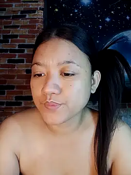 Urchanel online show from 04-12-26, 11:30