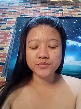 Snapshot of Urchanel chatting on 02-14-25, 02:50 Urchanel online show from 02-14-25, 02:50