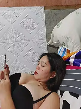 MissKitty31 online show from 05-19-26, 01:40