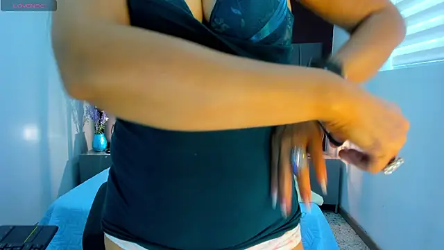 moxa hot online show from 10-28-25, 02:27