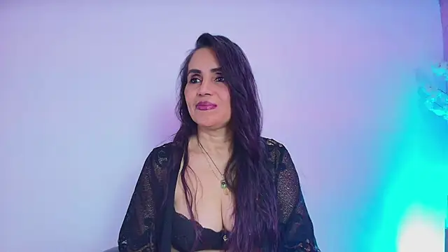 moxa hot online show from 04-28-26, 03:05