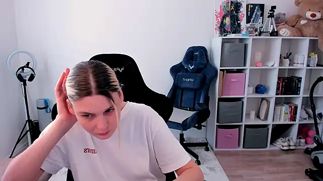 hotblonds online show from 02-07-26, 11:18