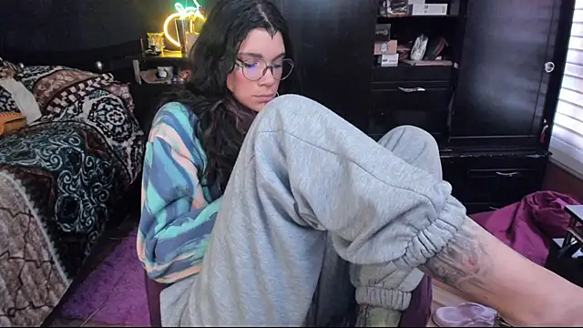 Snapshot of Lilmarieee chatting on 02-10-25, 08:10 Lilmarieee online show from 02-10-25, 08:10