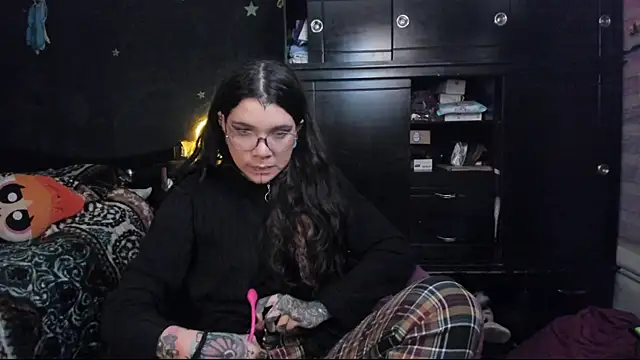 Snapshot of Lilmarieee chatting on 02-17-25, 11:00 Lilmarieee online show from 02-17-25, 11:00