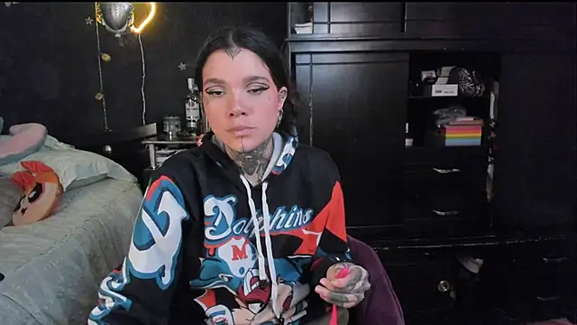 Snapshot of Lilmarieee chatting on 09-17-25, 08:55 Lilmarieee online show from 09-17-25, 08:55