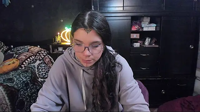 Snapshot of Lilmarieee chatting on 02-14-25, 09:53 Lilmarieee online show from 02-14-25, 09:53