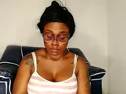 Snapshot of alexiaao9 chatting on 09-13-25, 04:29 alexiaao9 online show from 09-13-25, 04:29