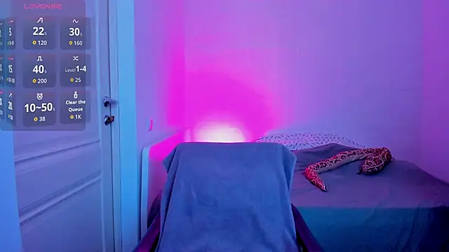 BritneyHall online show from 09-25-25, 08:42