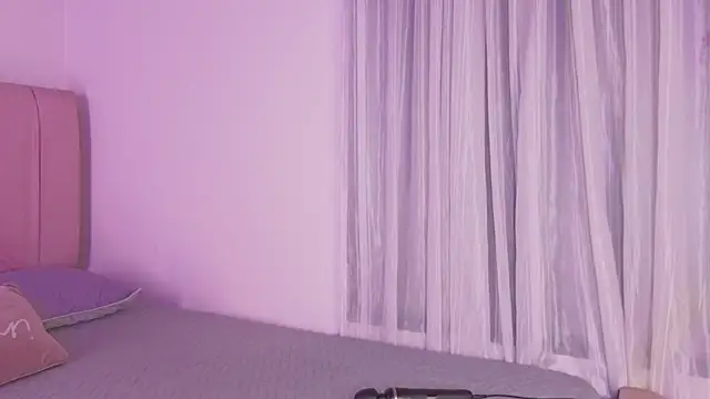 Amaia Daniells online show from 11-11-25, 03:45