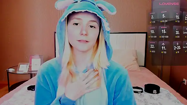 Snapshot of fleximona chatting on 10-24-25, 08:35 fleximona online show from 10-24-25, 08:35
