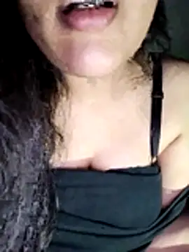 Annerae online show from 11-29-25, 02:39