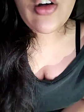 Annerae online show from 11-07-25, 04:33