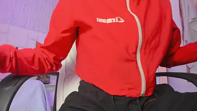 Meghan stonne  online show from 12-14-25, 07:19