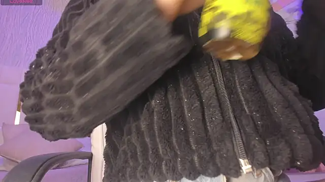 Meghan stonne  online show from 10-27-25, 07:04