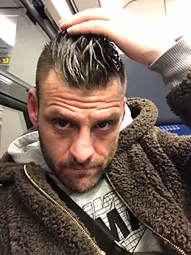 Snapshot of Badkev91 chatting on 01-04-25, 06:09 Badkev91 online show from 01-04-25, 06:09