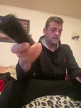 Snapshot of Badkev91 chatting on 02-05-25, 03:31 Badkev91 online show from 02-05-25, 03:31