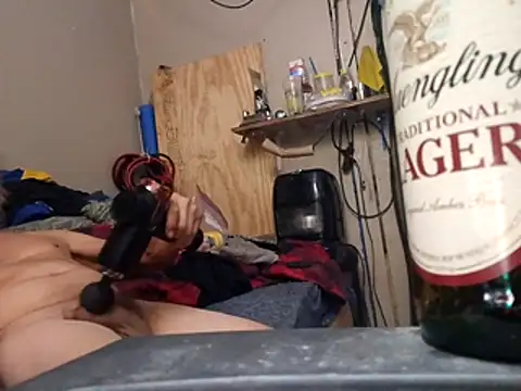 Snapshot of sausylolly chatting on 10-22-25, 07:30 sausylolly online show from 10-22-25, 07:30