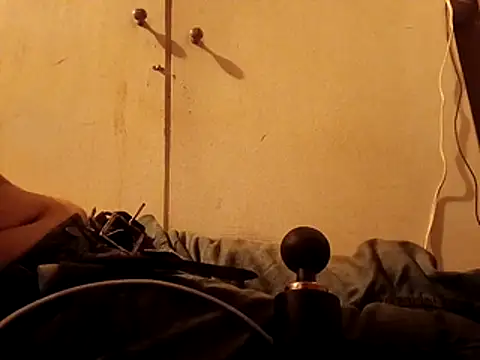 Snapshot of sausylolly chatting on 12-14-25, 02:29 sausylolly online show from 12-14-25, 02:29