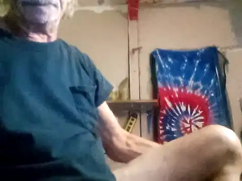 Snapshot of sausylolly chatting on 09-09-25, 03:27 sausylolly online show from 09-09-25, 03:27