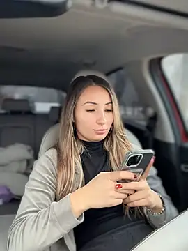 YOUR-KARINA online show from 01-15-26, 08:29