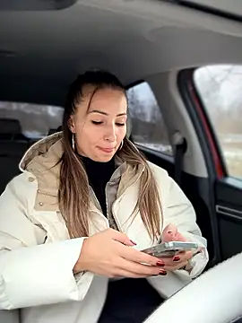 YOUR-KARINA online show from 01-14-26, 07:34