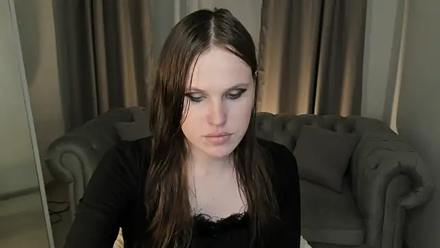 EffieMinki online show from 05-18-26, 08:46