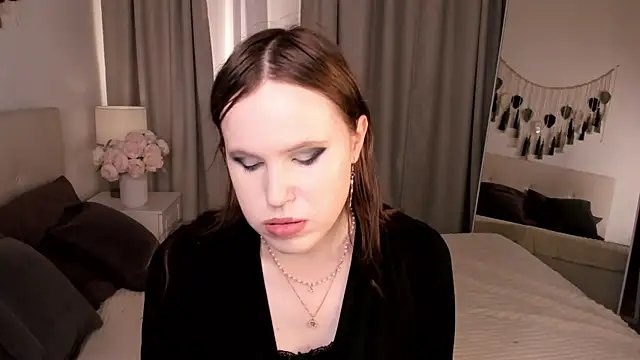 EffieMinki online show from 06-25-26, 09:42