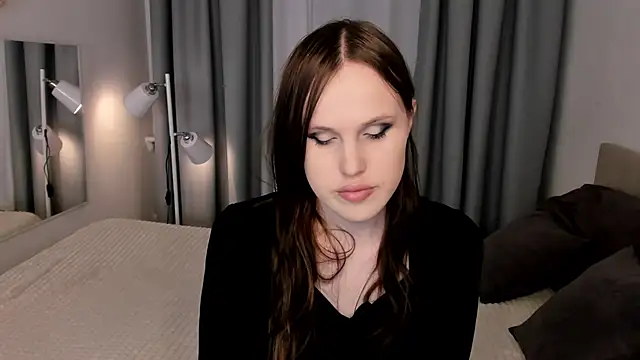 EffieMinki online show from 04-14-26, 08:47