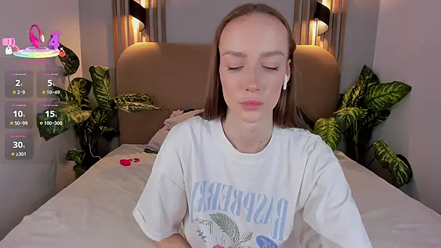 Kira Quinn online show from 11-05-25, 06:38