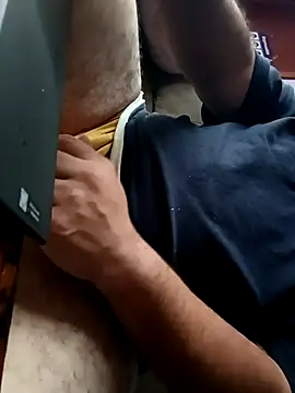 Snapshot of Osito_31 chatting on 09-19-25, 02:21 Osito 31 online show from 09-19-25, 02:21