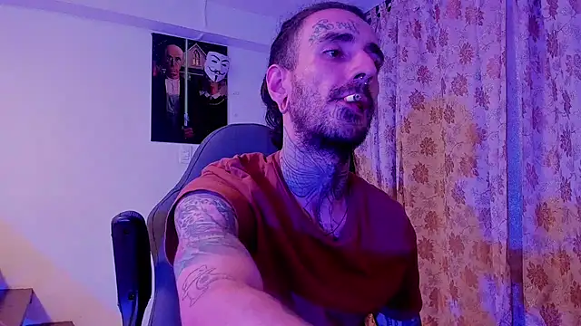 Snapshot of harry_reems1 chatting on 03-03-25, 05:47 harry reems1 online show from 03-03-25, 05:47