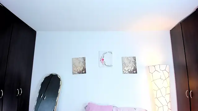 SarahCinnamon- online show from 04-03-26, 07:20