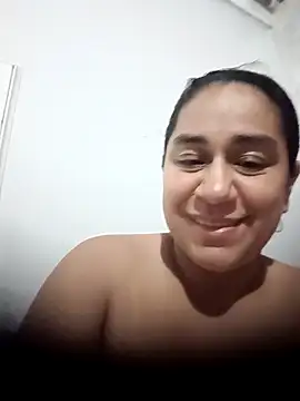 Snapshot of emiligrey_ chatting on 05-19-26, 10:33 emiligrey online show from 05-19-26, 10:33