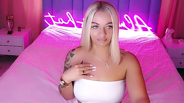 AllwaysHotJ online show from 09-22-25, 02:17