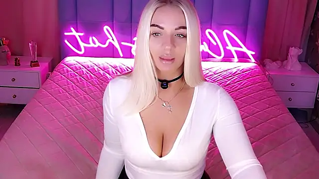 AllwaysHotJ online show from 02-19-26, 01:57