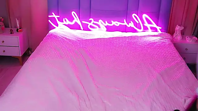 AllwaysHotJ online show from 11-29-25, 02:44