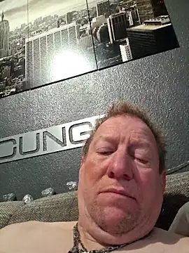 Snapshot of tomtom111111 chatting on 09-26-25, 07:37 tomtom111111 online show from 09-26-25, 07:37