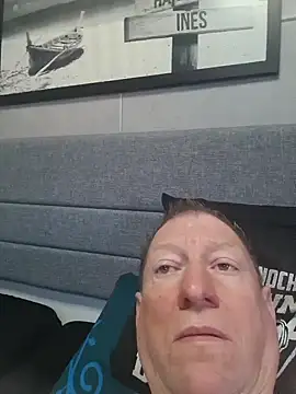 Snapshot of tomtom111111 chatting on 10-14-25, 02:28 tomtom111111 online show from 10-14-25, 02:28